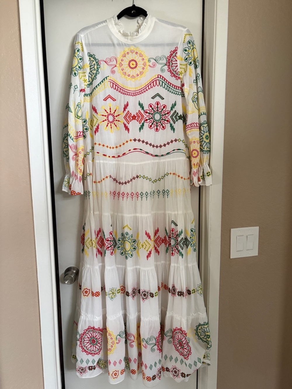 Zara White Maxi Dress with Multicolor Embroidered Motifs